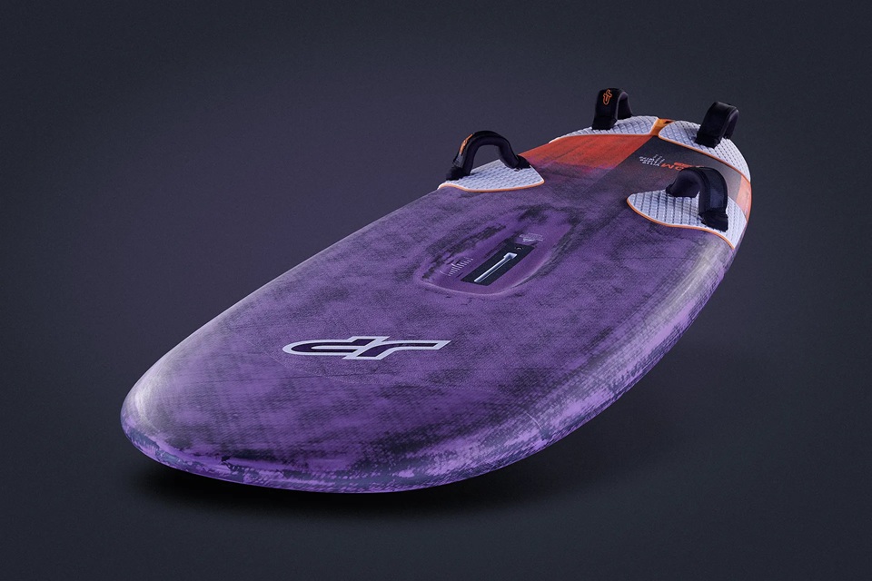 AERODYNAMISCHES DECK